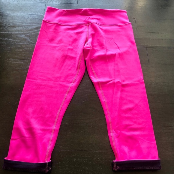 ✴️Lululemon cropped leggings 8 - Picture 3 of 9